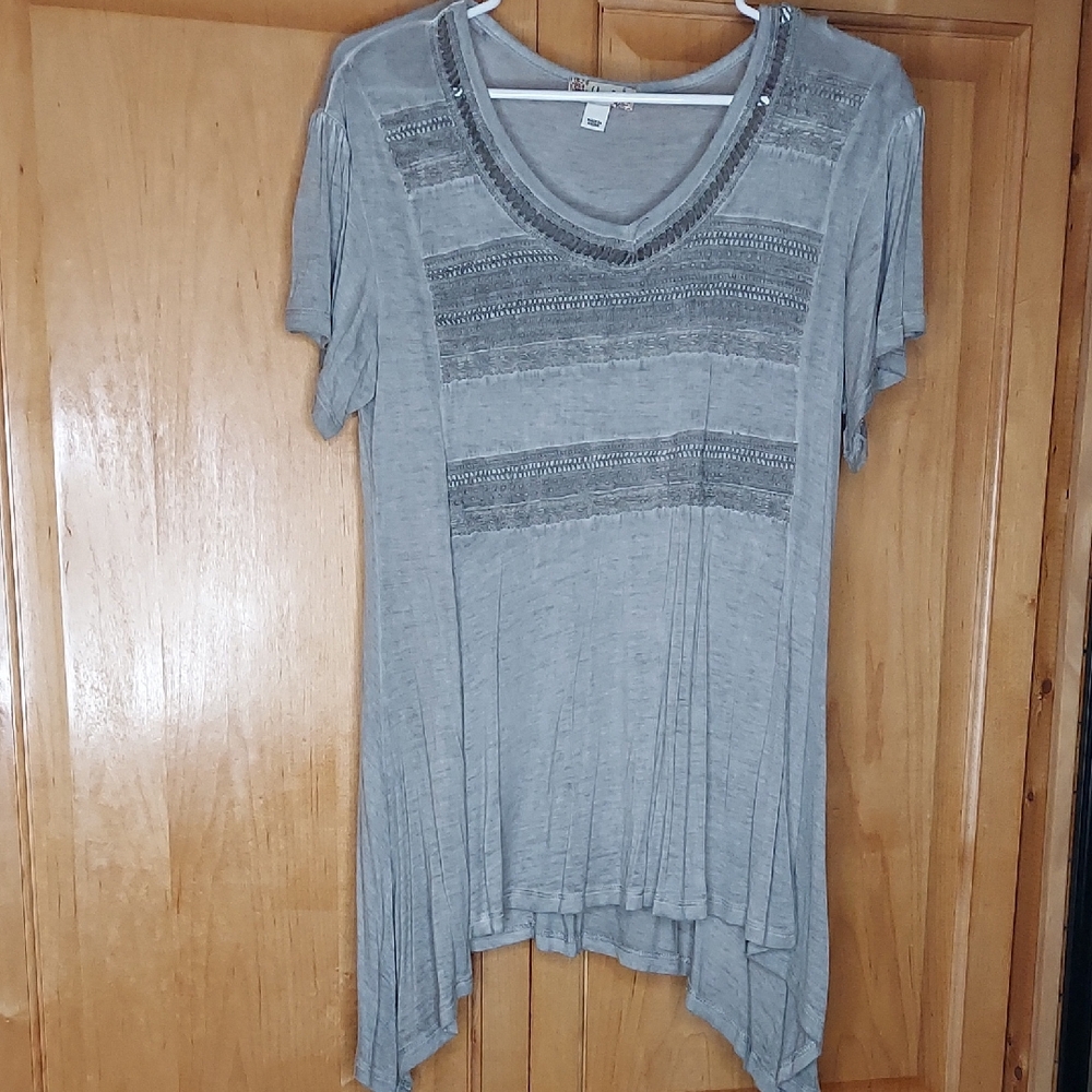 Grey Tshirt